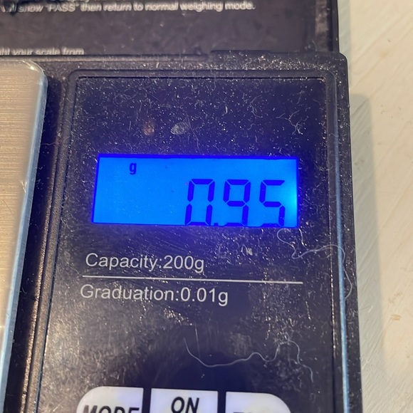 0.5” mixed metal gold & silver tone snowflake shaped stud earrings - Picture 11 of 11